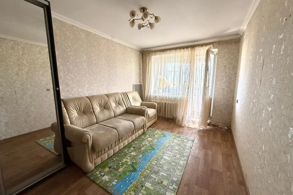 Продаётся 3-комнатная квартира, 58.2 м²