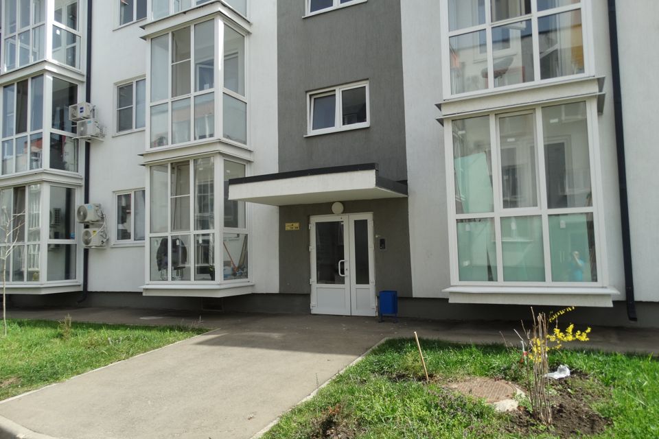 Продаётся 1-комнатная квартира, 41.7 м²