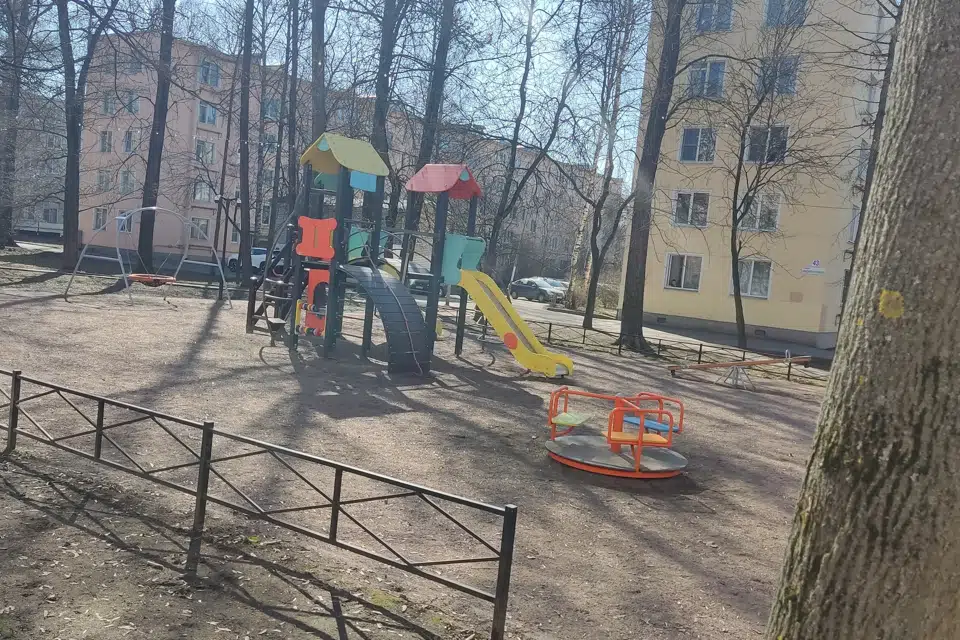Продаётся 3-комнатная квартира, 40.74 м²