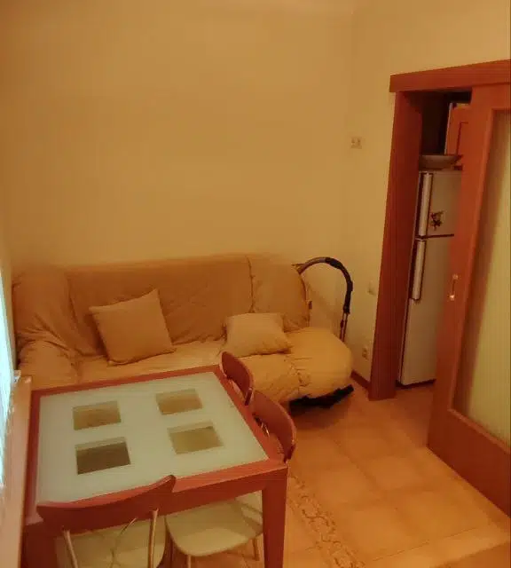 Продаётся 1-комнатная квартира, 41.7 м²