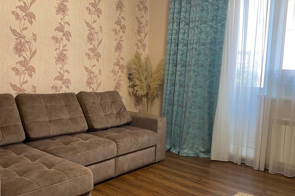 Продаётся 2-комнатная квартира, 71.8 м²