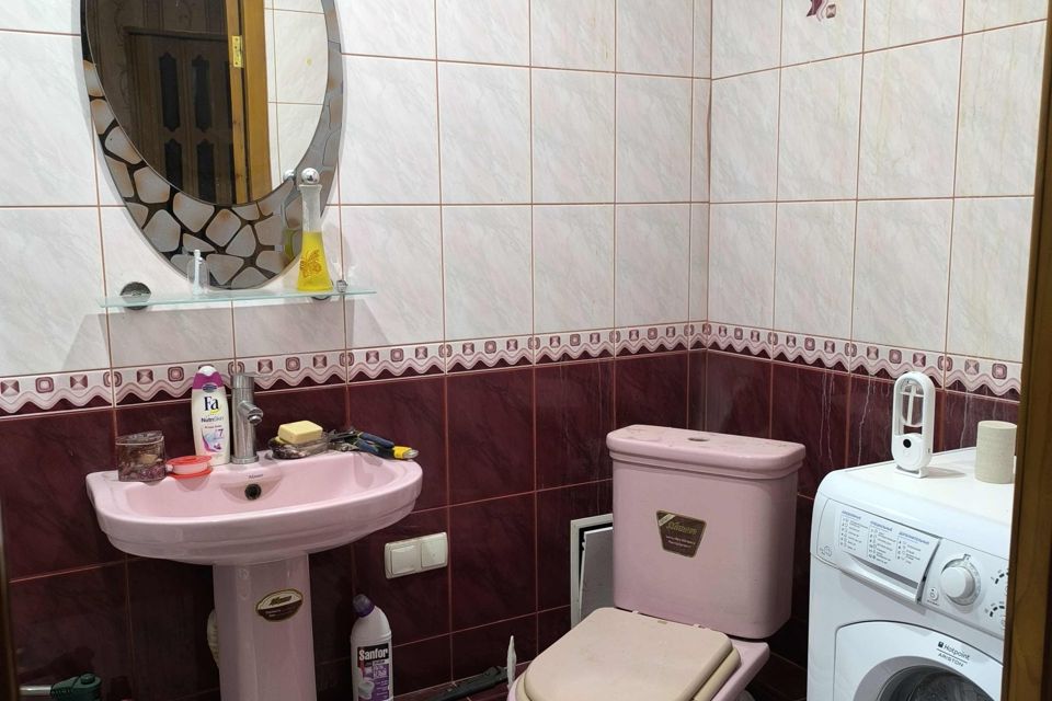 Продаётся 3-комнатная квартира, 623 м²