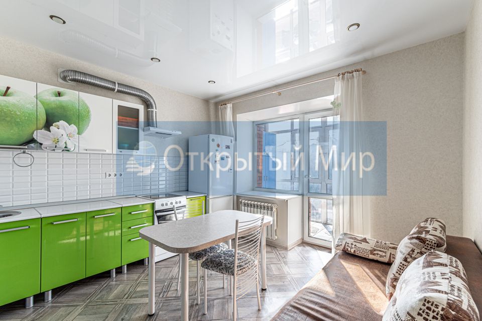 Продаётся 1-комнатная квартира, 42 м²