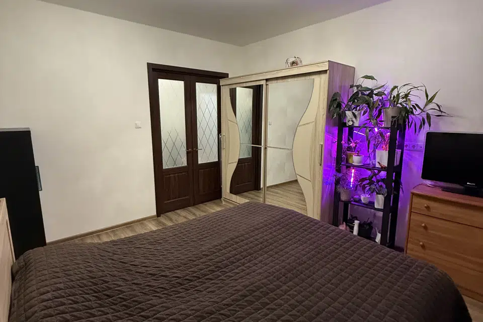 Продаётся 2-комнатная квартира, 55.7 м²