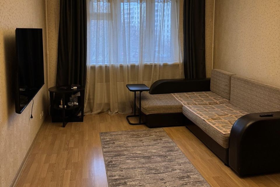 Продаётся 1-комнатная квартира, 37.7 м²