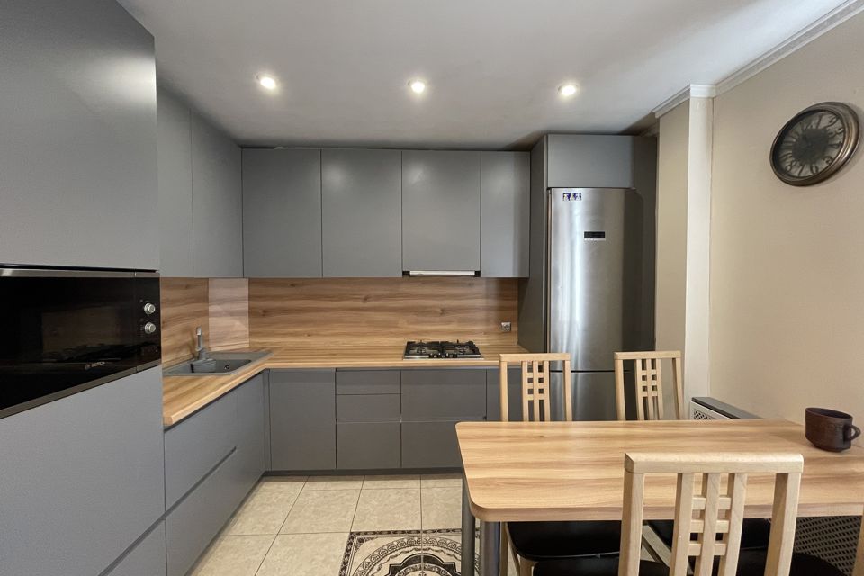 Продаётся 3-комнатная квартира, 61 м²