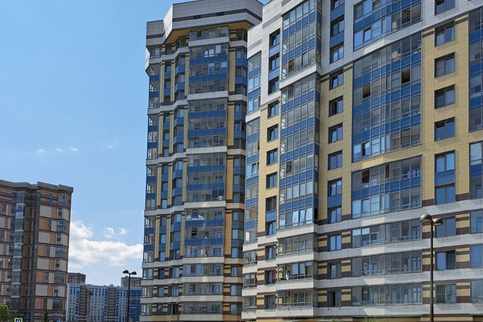 Продаётся 1-комнатная квартира, 41.8 м²