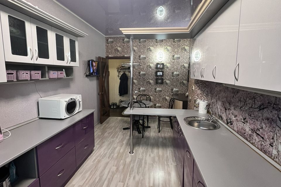 Продаётся 3-комнатная квартира, 70.8 м²