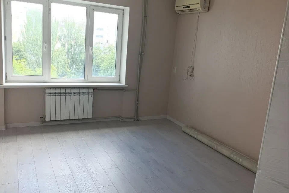 Продаётся 3-комнатная квартира, 62.7 м²