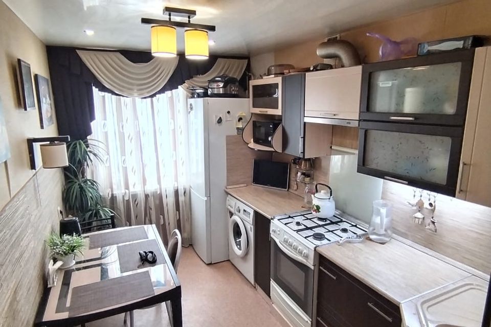 Продаётся 3-комнатная квартира, 61 м²