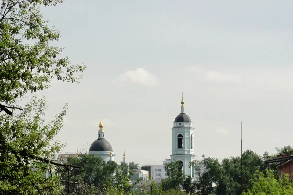 Продаётся 4-комнатная квартира, 182 м²