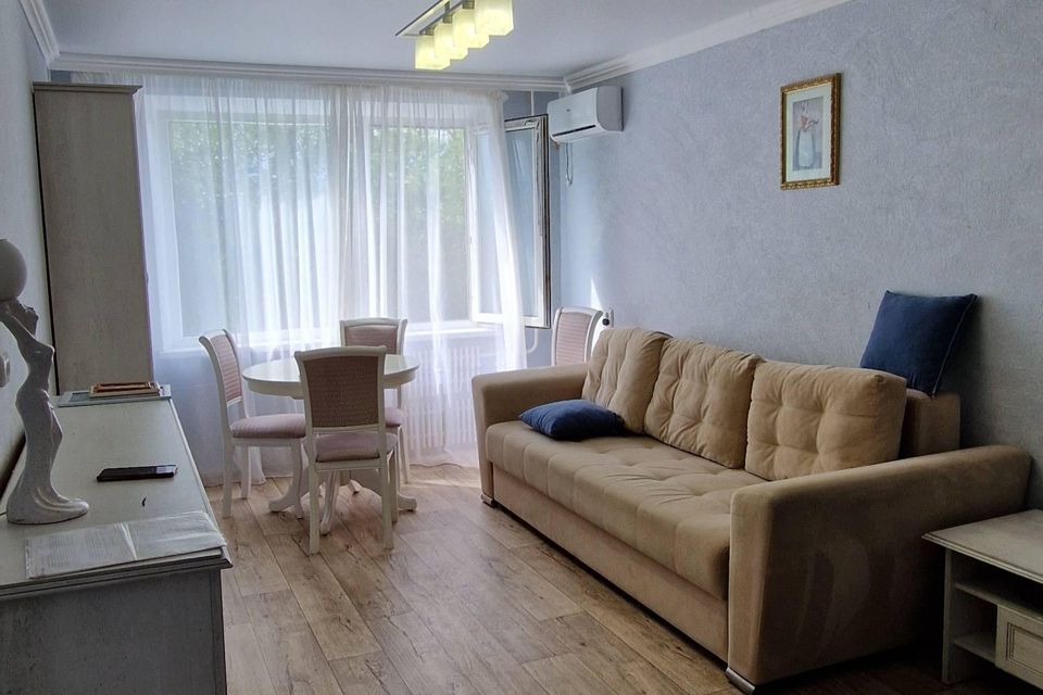 Продаётся 2-комнатная квартира, 47.2 м²