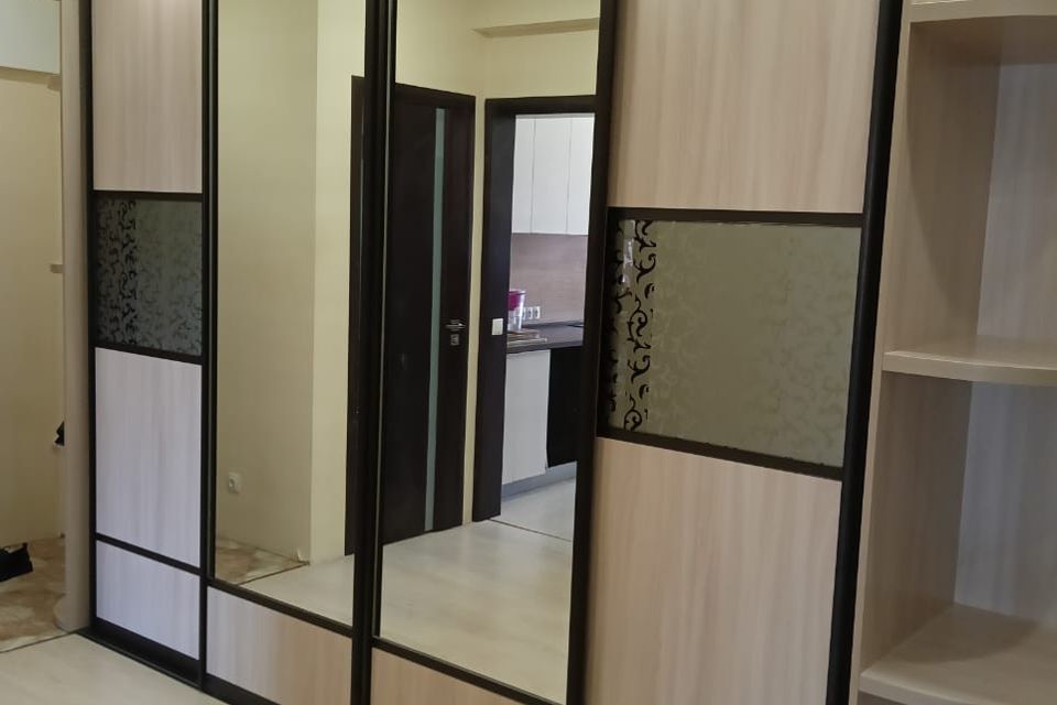 Продаётся 2-комнатная квартира, 76.2 м²