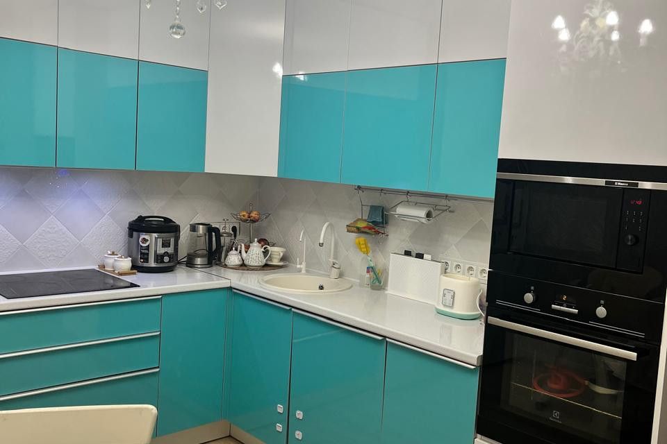Продаётся 1-комнатная квартира, 43.8 м²