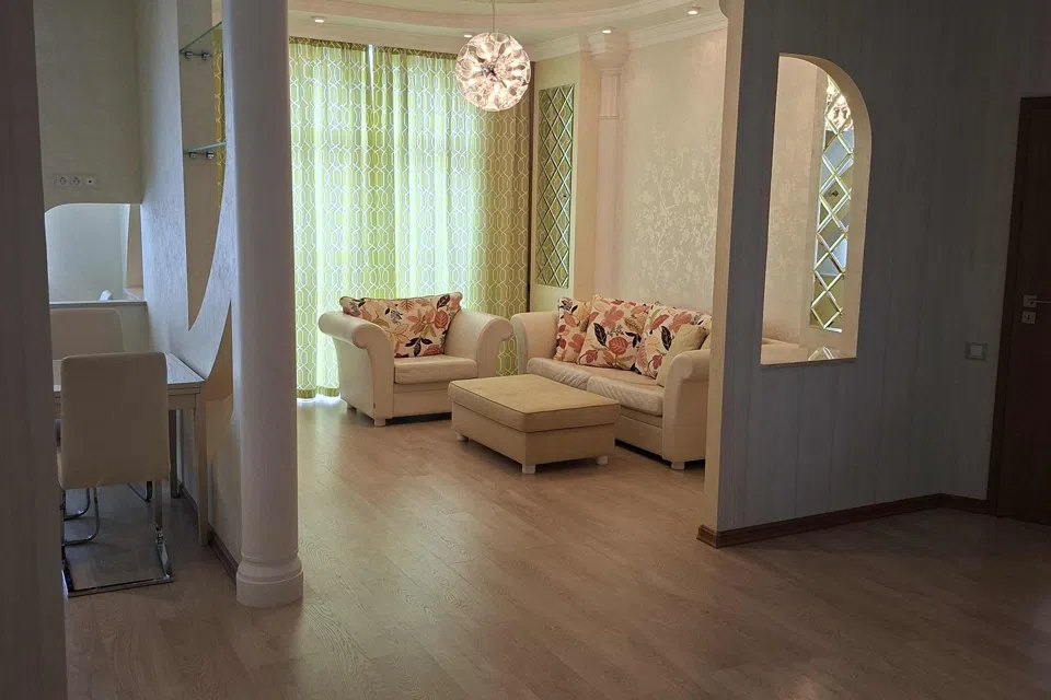 Продаётся 3-комнатная квартира, 100 м²