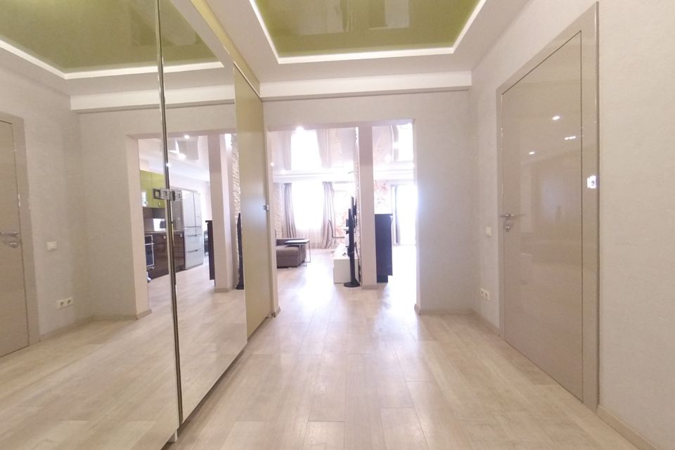 Продаётся 2-комнатная квартира, 62.4 м²