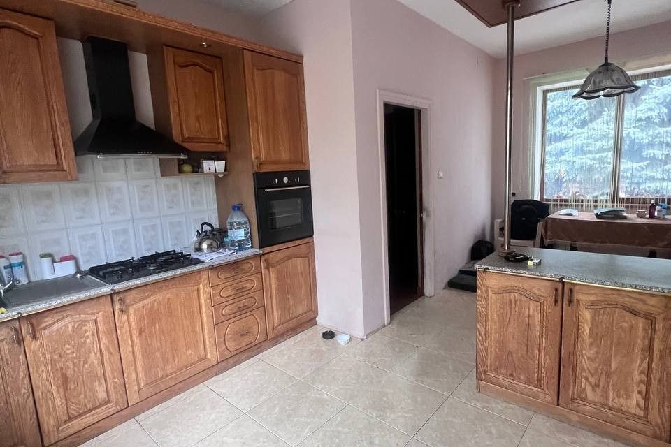 Продаётся 2-этажный дом, 270 м²