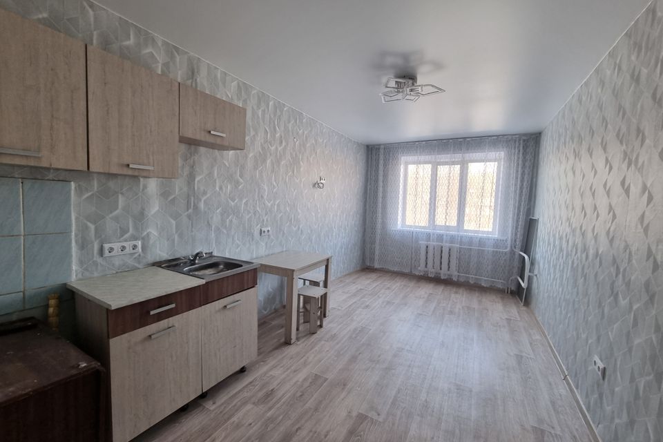 Продаётся комната в 1-комн. квартире, 40 м²