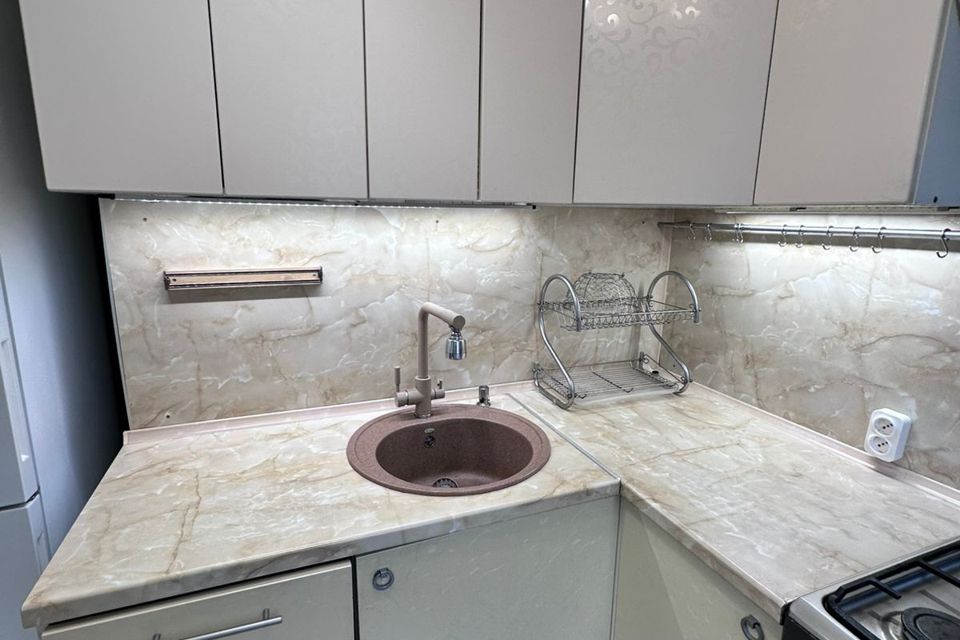 Продаётся 3-комнатная квартира, 58.4 м²