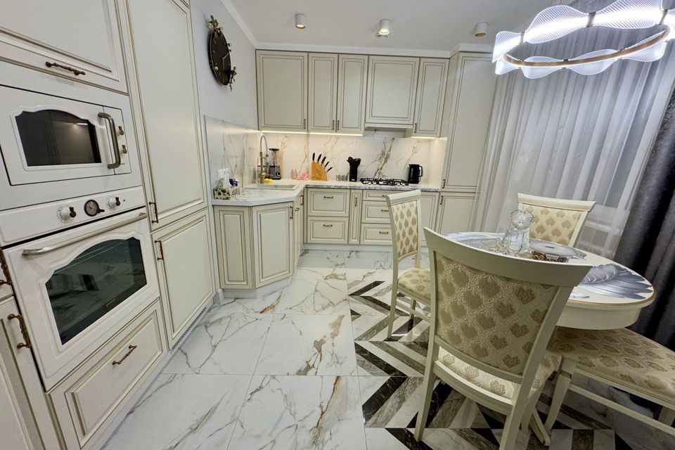 Продаётся 3-комнатная квартира, 81 м²