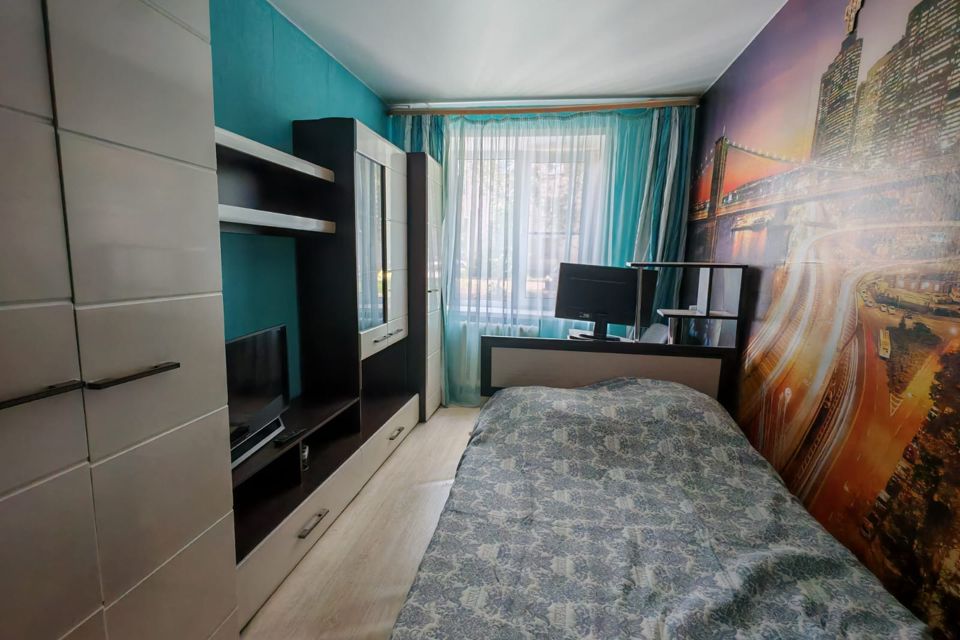 Продаётся 3-комнатная квартира, 50.7 м²