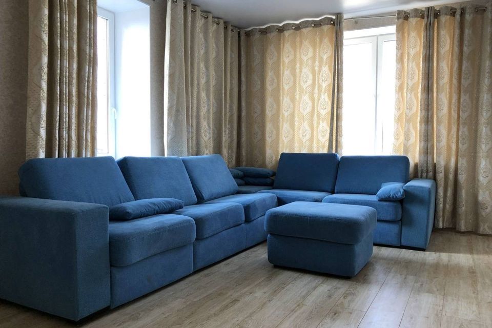 Продаётся 2-комнатная квартира, 63.6 м²
