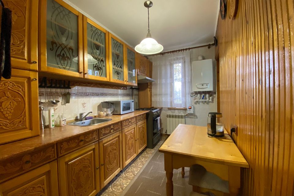 Продаётся 3-комнатная квартира, 71.2 м²