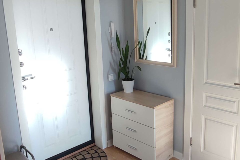 Продаётся 1-комнатная квартира, 42 м²