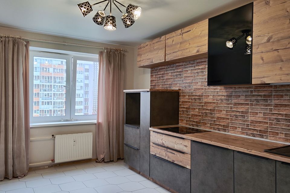 Продаётся 2-комнатная квартира, 65 м²