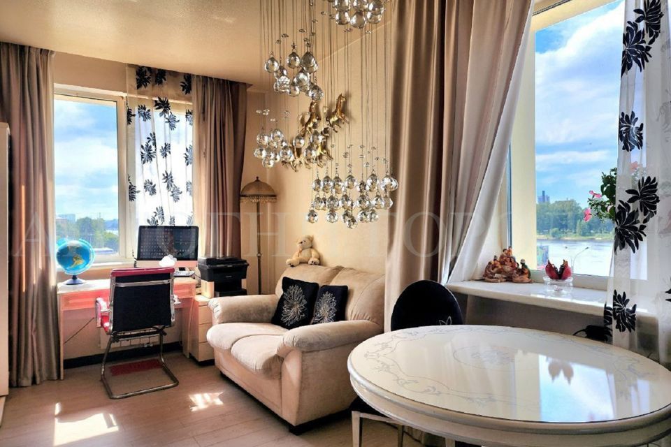 Продаётся 2-комнатная квартира, 63.6 м²