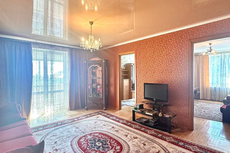Продаётся 4-комнатная квартира, 116.7 м²
