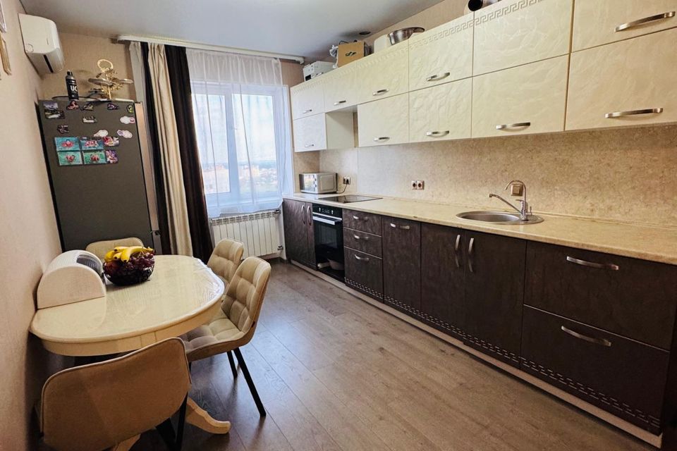 Продаётся 2-комнатная квартира, 60.4 м²