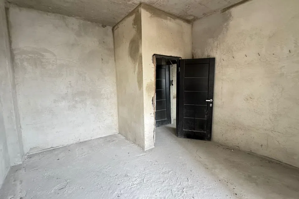 Продаётся 2-комнатная квартира, 75.8 м²