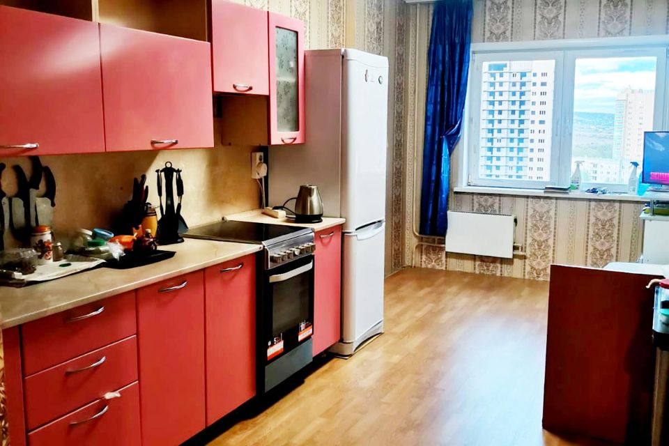 Продаётся 1-комнатная квартира, 42 м²
