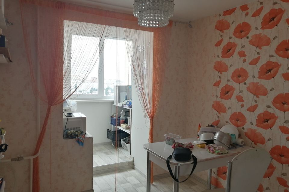 Продаётся 1-комнатная квартира, 42 м²