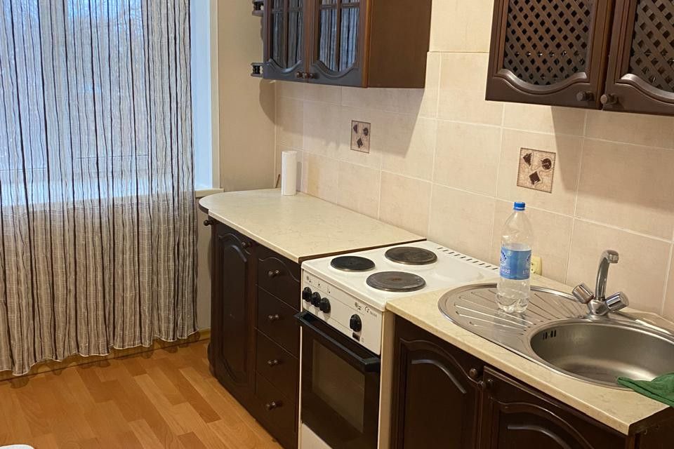Продаётся 3-комнатная квартира, 63.8 м²
