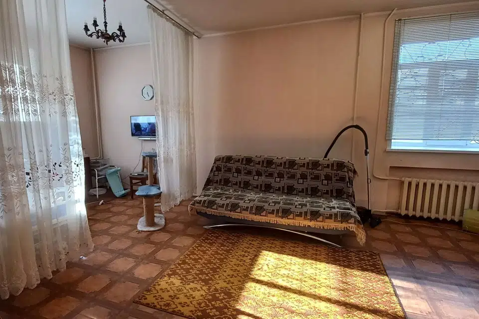 Продаётся 2-комнатная квартира, 90.7 м²