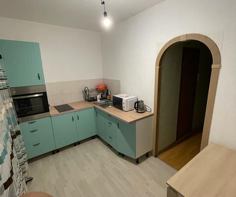 Продаётся 1-комнатная квартира, 37.8 м²