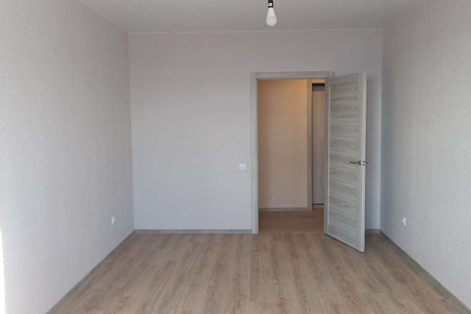 Продаётся 1-комнатная квартира, 42.8 м²