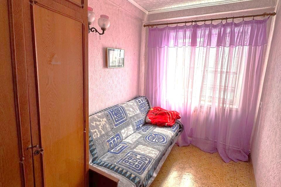 Продаётся 3-комнатная квартира, 56 м²