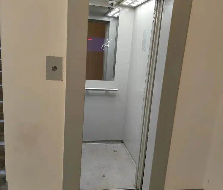 Продаётся 3-комнатная квартира, 62.9 м²