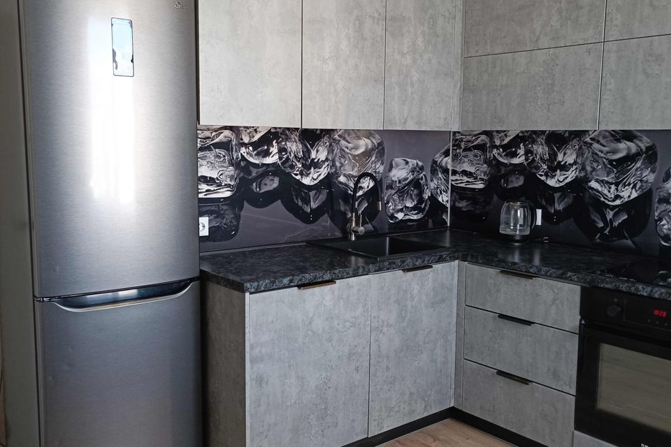 Продаётся 2-комнатная квартира, 55.8 м²