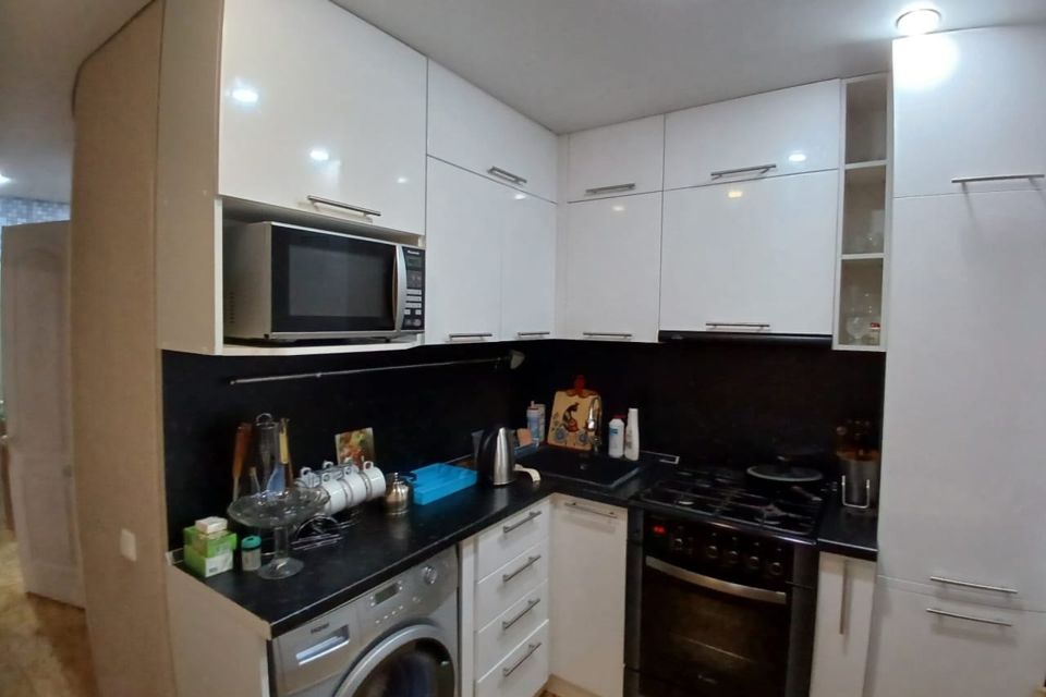 Продаётся 3-комнатная квартира, 62 м²
