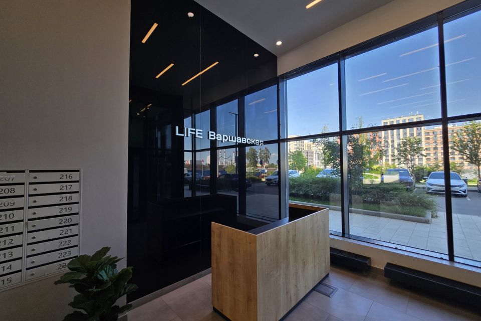 Продаётся 4-комнатная квартира, 105.4 м²