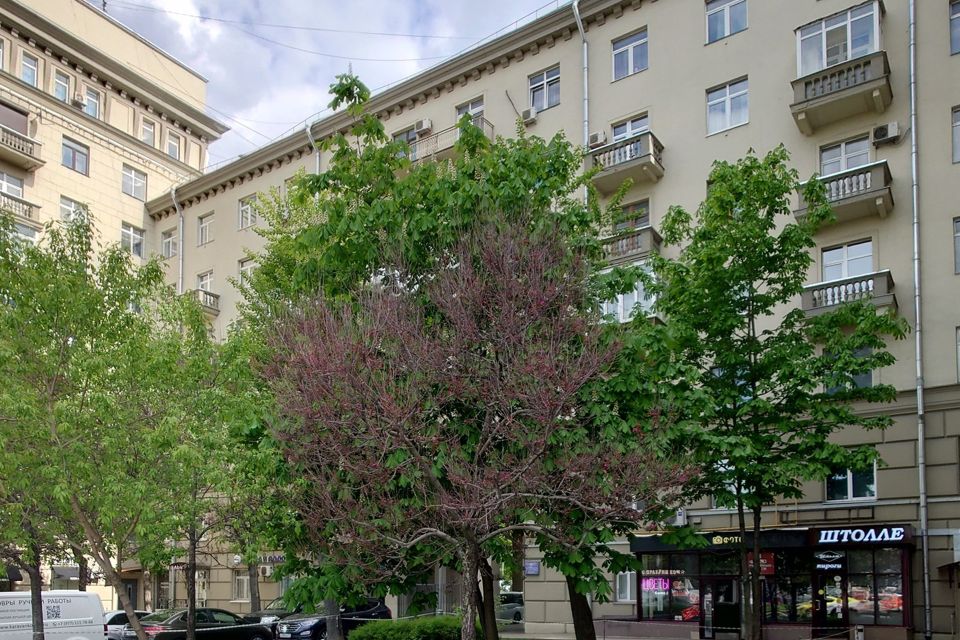 Продаётся 2-комнатная квартира, 69 м²