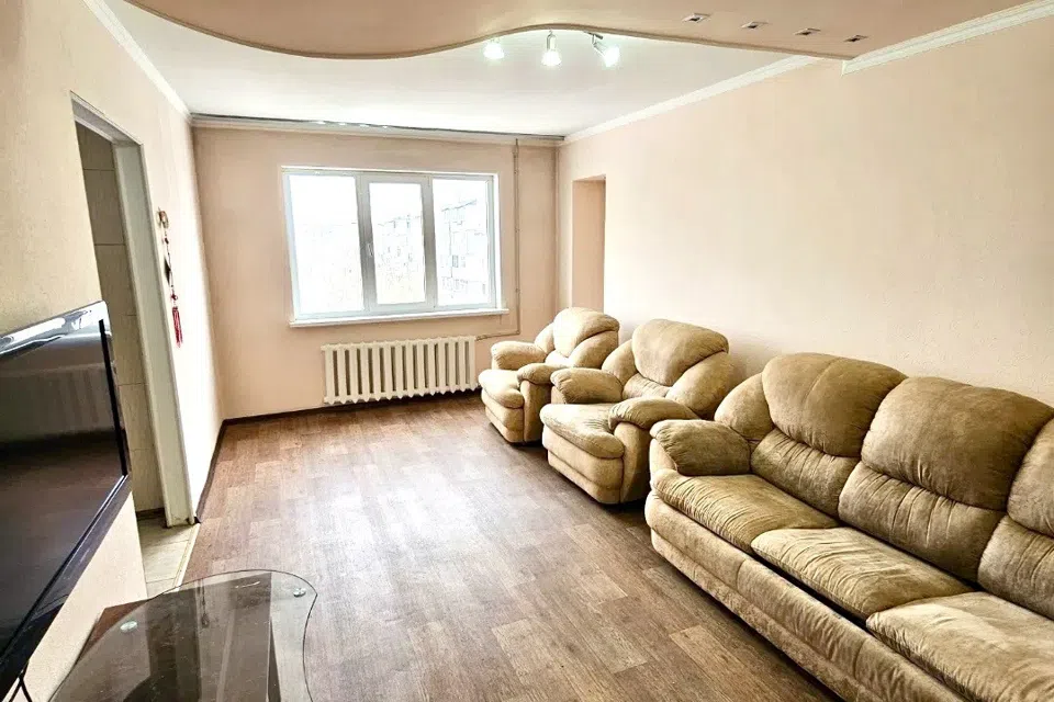 Продаётся 3-комнатная квартира, 72 м²
