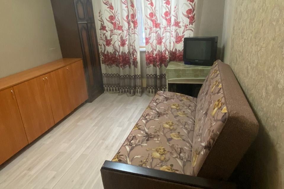 Продаётся комната в 4-комн. квартире, 12.1 м²