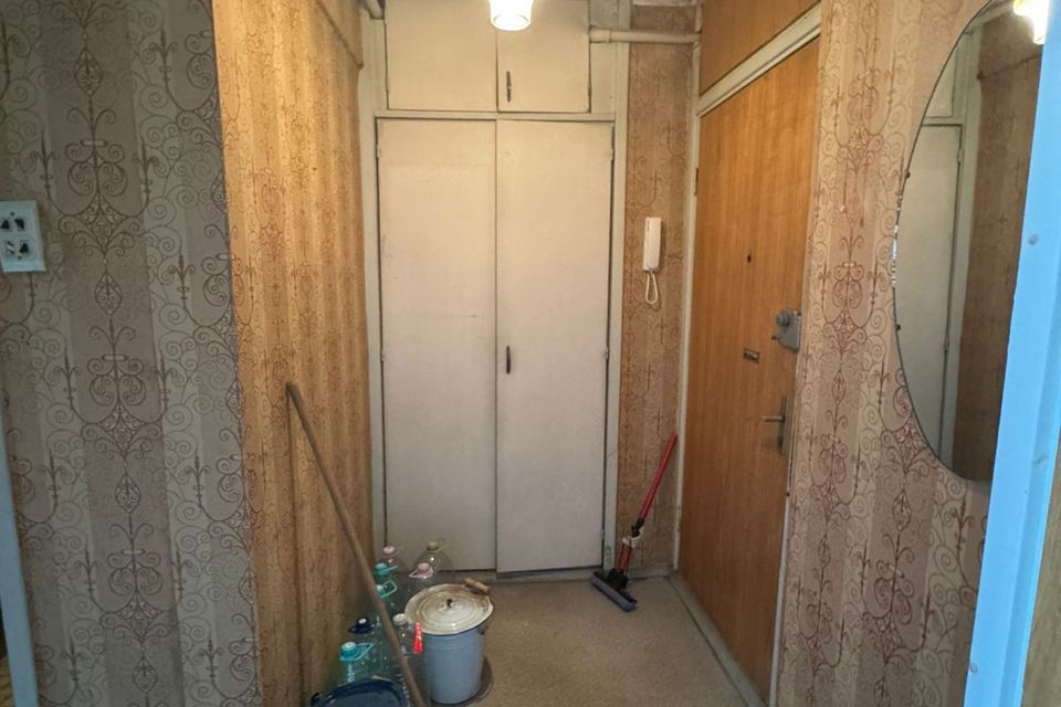 Продаётся 1-комнатная квартира, 32 м²