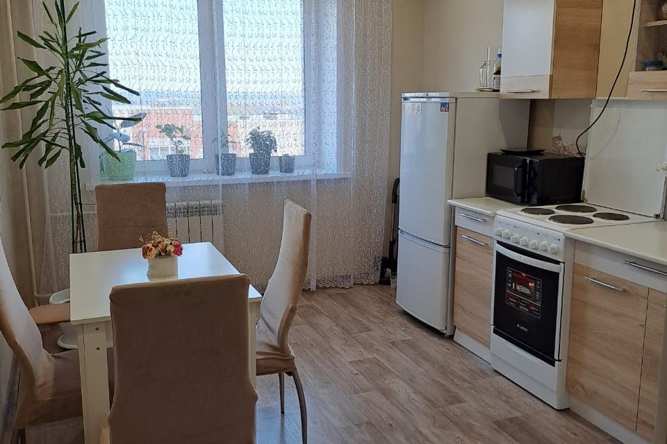 Продаётся 1-комнатная квартира, 38 м²