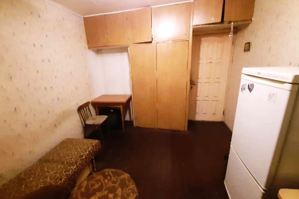 Продаётся комната в 2-комн. квартире, 35 м²